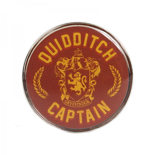 Gryffindor Quidditch Captain Collectors PIN BADGE/BUTTON Hogwarts HARRY POTTER 