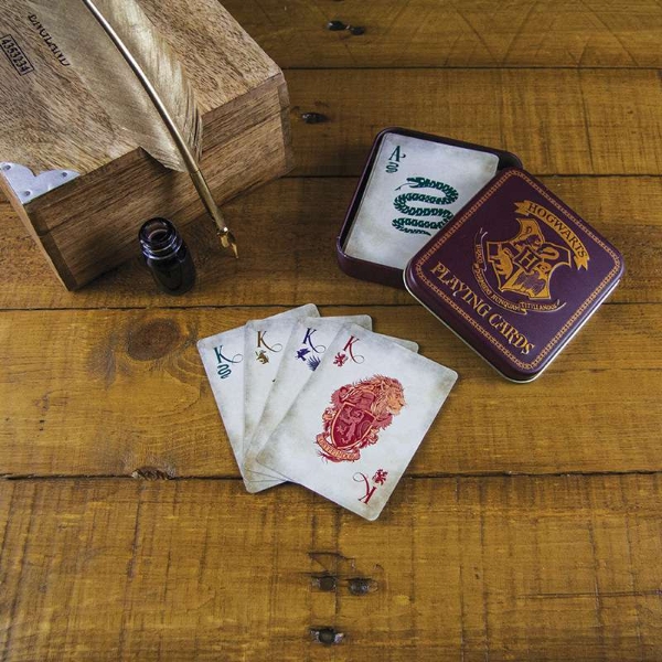 OFFICIAL HARRY POTTER HOGWARTS CASTLE PLAYING CARDS WITH COLLECTORS TIN 